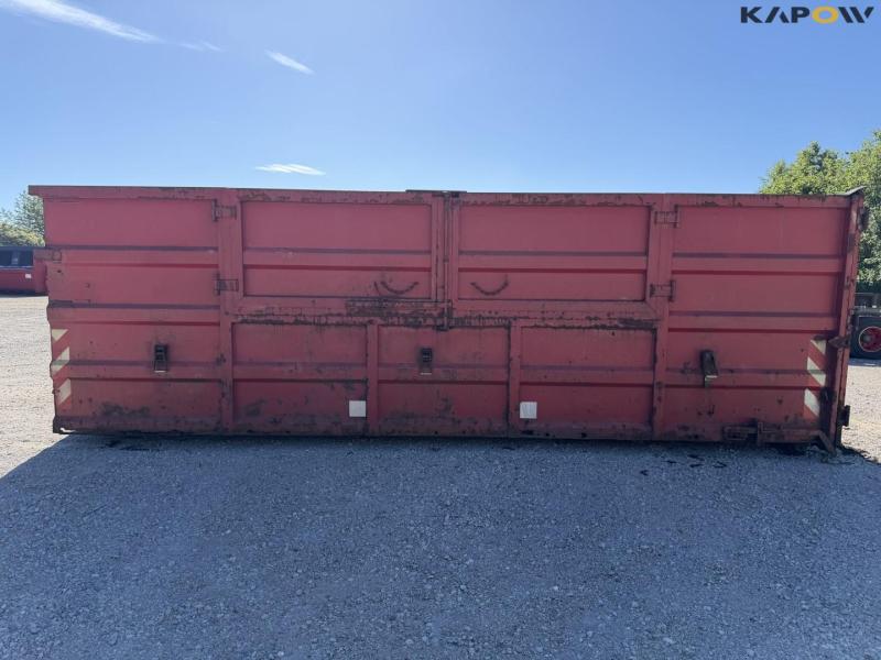 Container 8