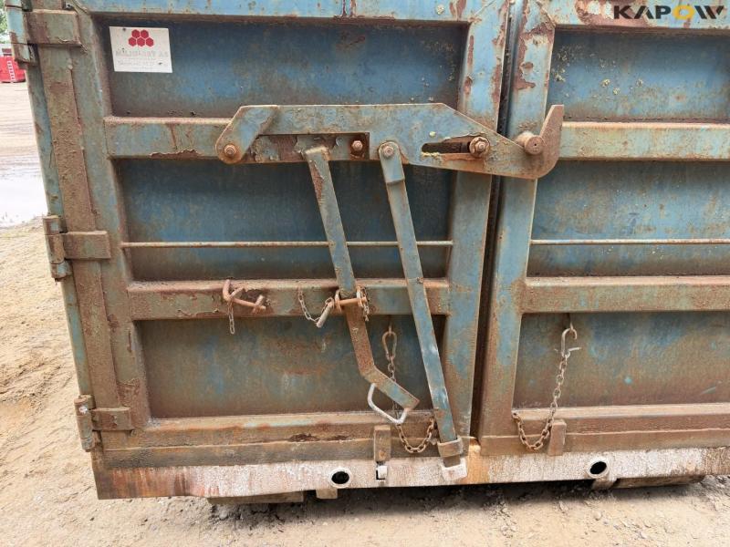 Container 15