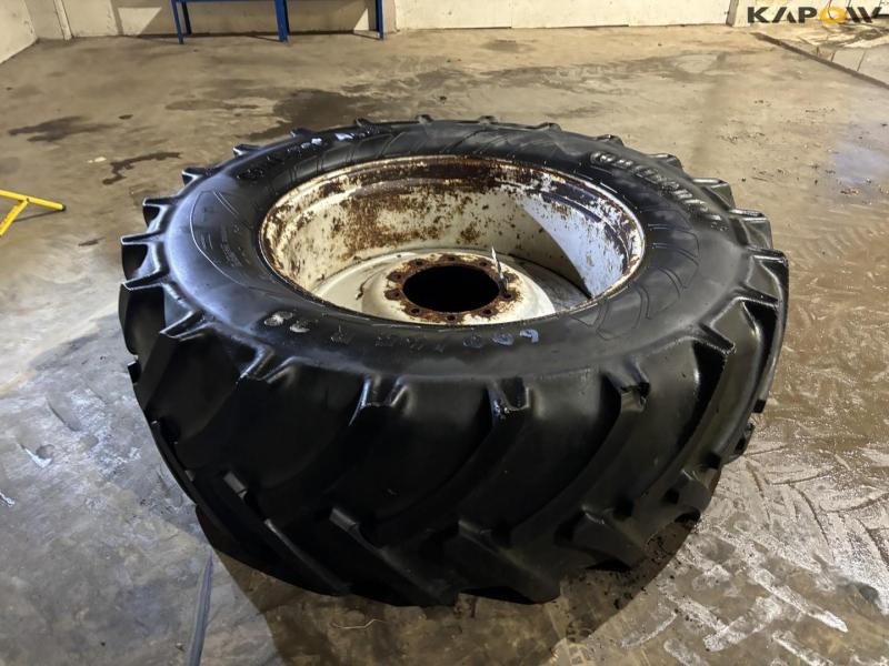 Continental 600/65-R38 wheels 2