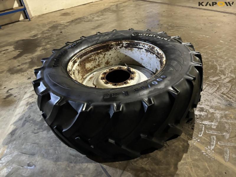 Continental 600/65-R38 wheels 3