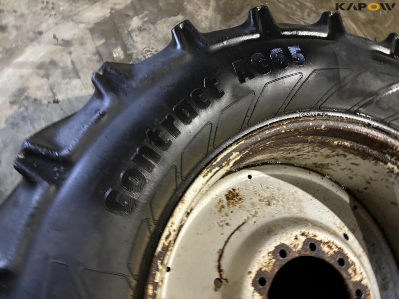 Continental 600/65-R38 wheels 10