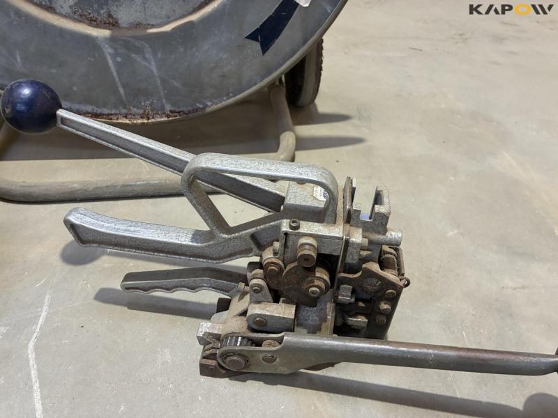 Cyklop steel strapping clamp and trolley 10