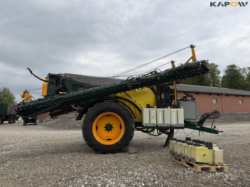 Danfoil 36/ECC field sprayer 4