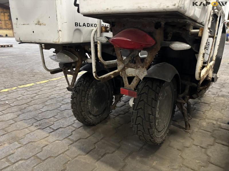 DAO 365 Electric moped 25