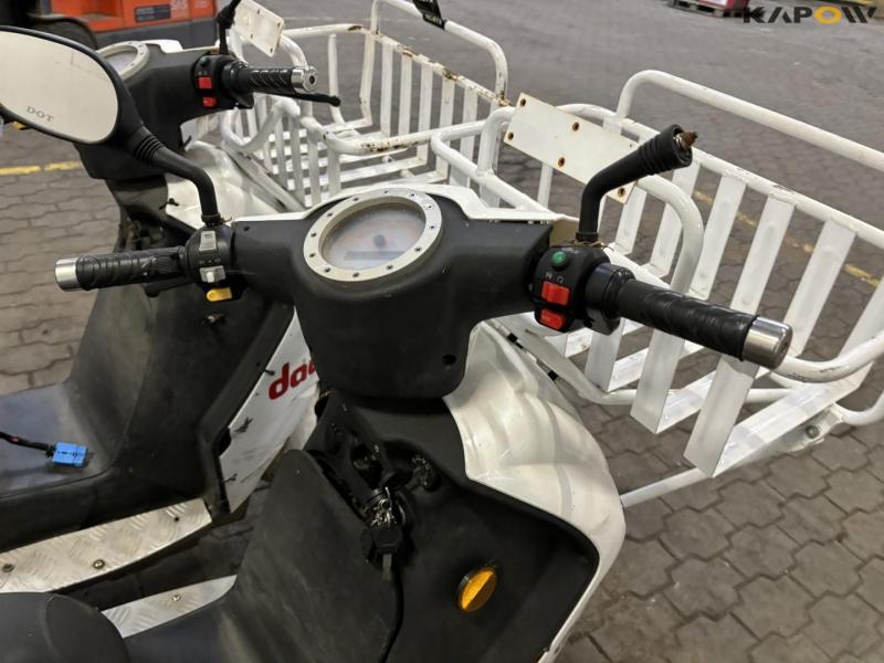DAO 365 Electric moped 14