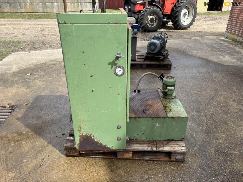 DEFOR QP34 hydraulic station 4
