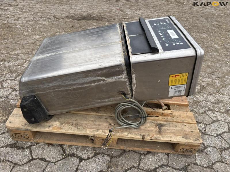 Delaval C200 standard 80L washing robot 7