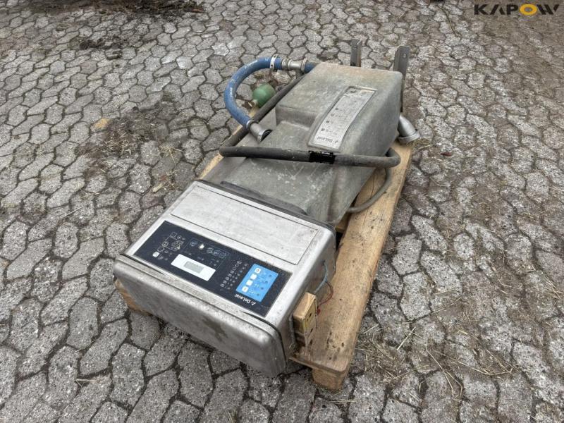 Delaval hygenius T200 washing robot 5