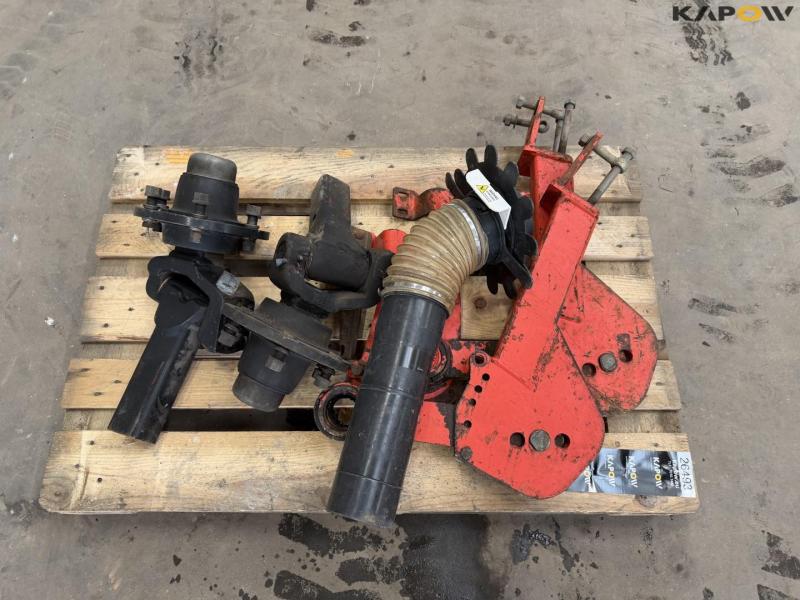 Rivets and holders for roller cutters 9