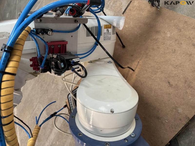 Denso HM-40853-M robot arm 17