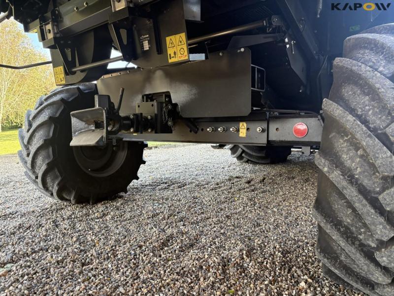 Deutz Fahr C9306 TS combine harvester 31