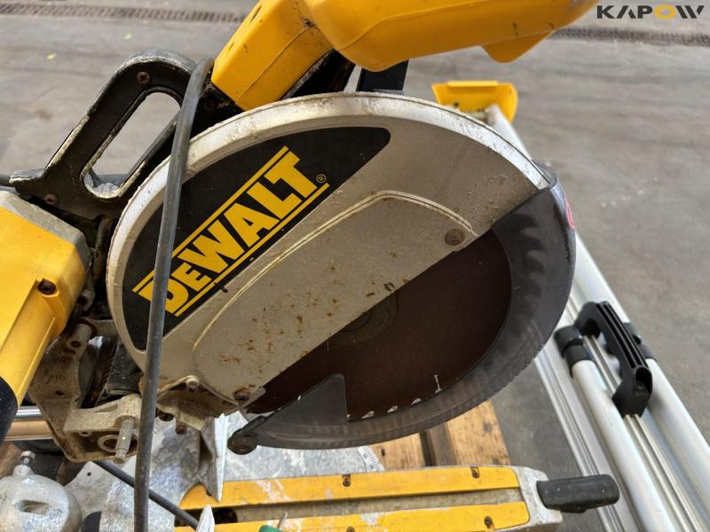 Dewalt DW708 compound mitre saw 8