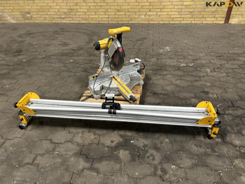 Dewalt DW708 Miter Saw 2