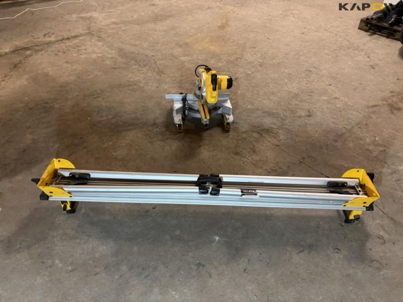 Dewalt DWS777-QS gear saw with table 5