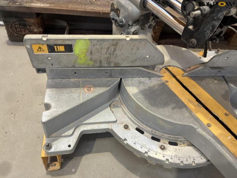 Dewalt Chop/Miter Saw 12