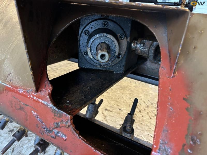 Diamond 4000 stone rake 24