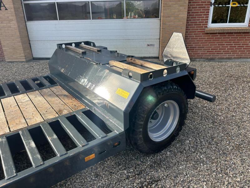 Dinapolis LL9 machine trailer 9