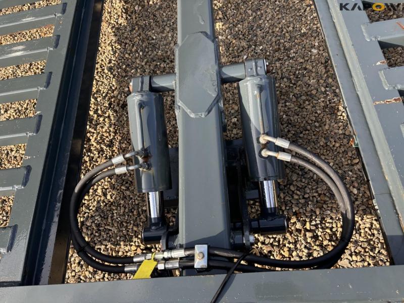 Dinapolis LL9 machine trailer 20