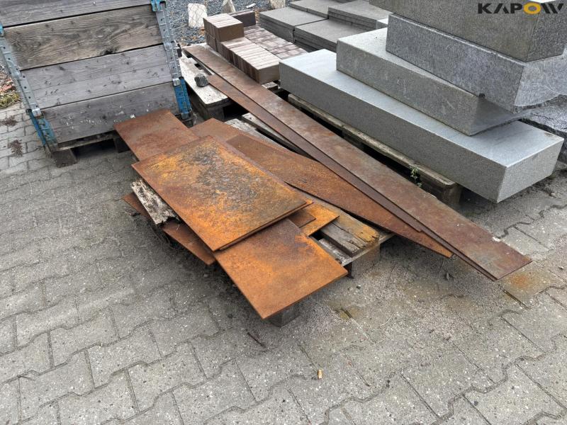 Various paving stones 6