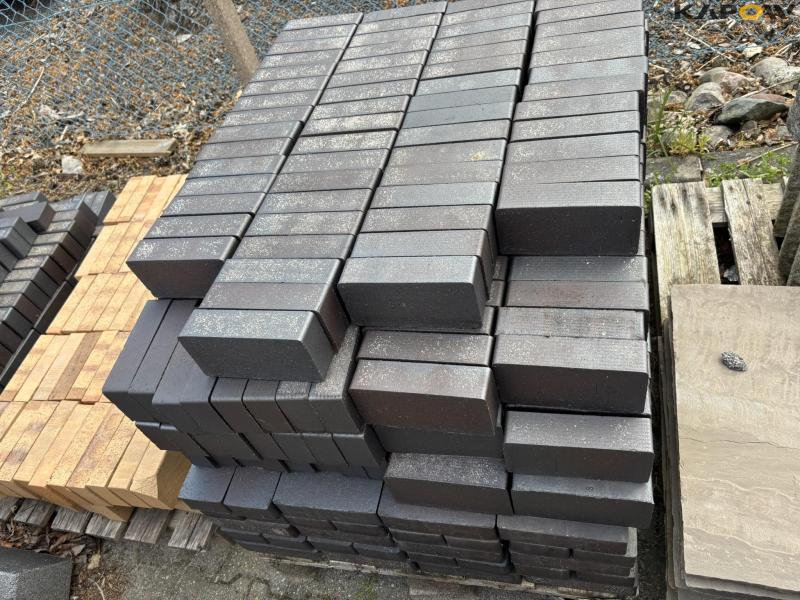 Various paving stones 100