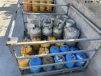 Various gas cylinders 5