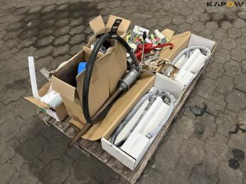 Various hand pumps - New