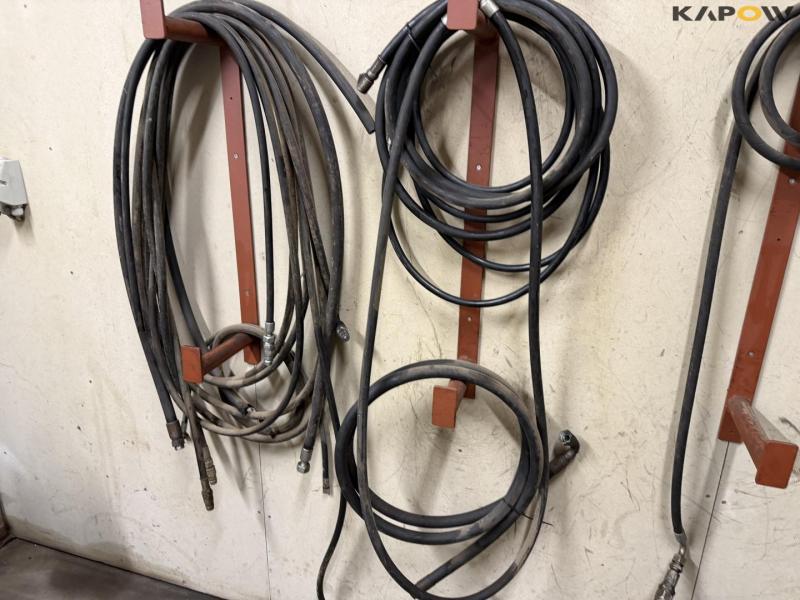 Various hydraulic parts 31