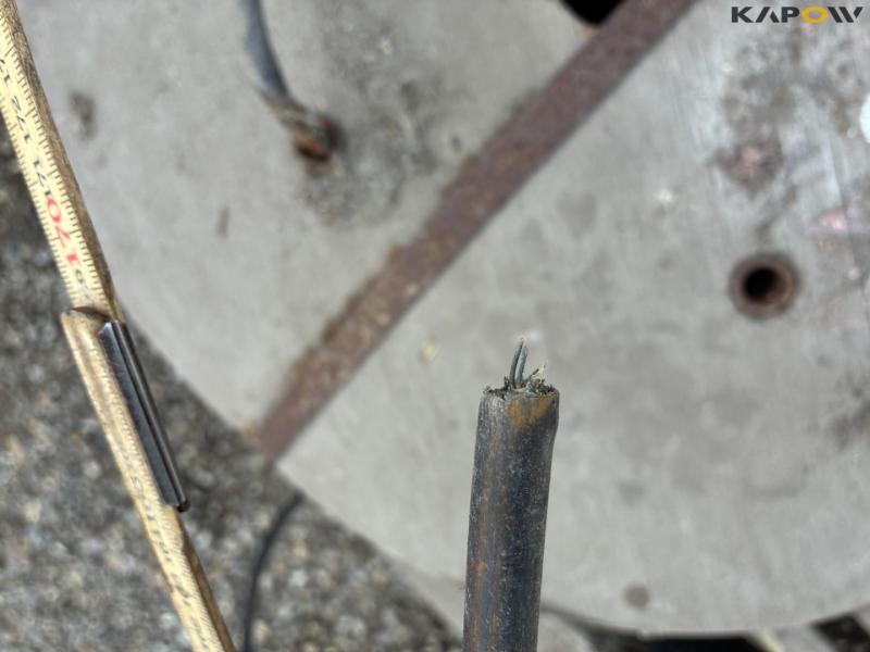 Miscellaneous cable 7