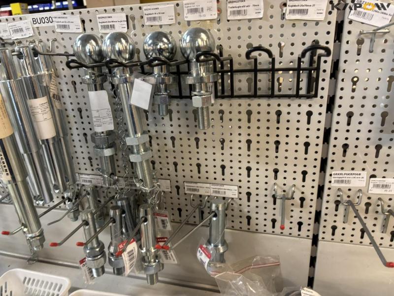 Miscellaneous machinery equipment 35