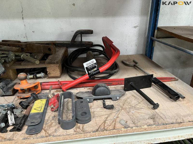 Miscellaneous on pallet rack 8