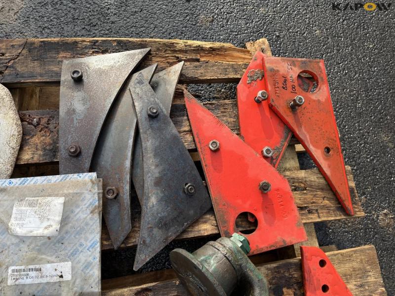 Various plow parts 14