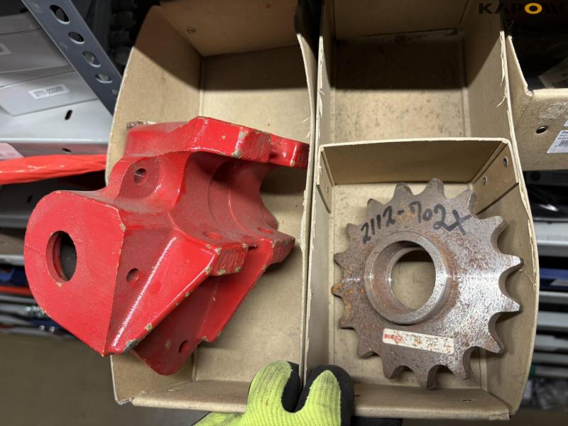 Various spare parts - new 107