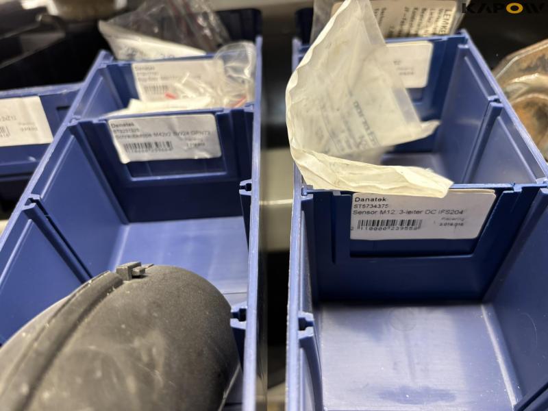 Various spare parts - new 251