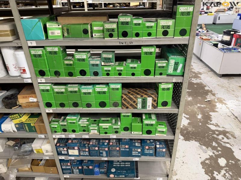 Various spare parts 22
