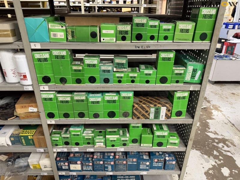 Various spare parts 23