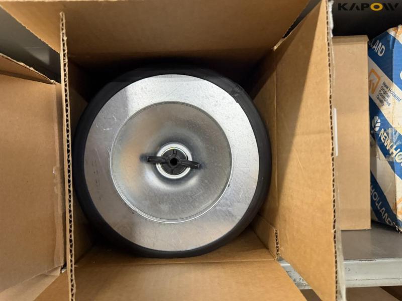 Various spare parts 139