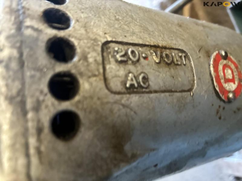 Various pipe thread cutters 30