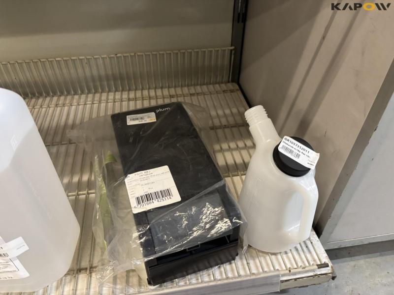 Various safety and stable equipment 41