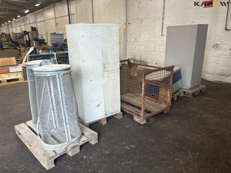 Various cabinets / cages 6