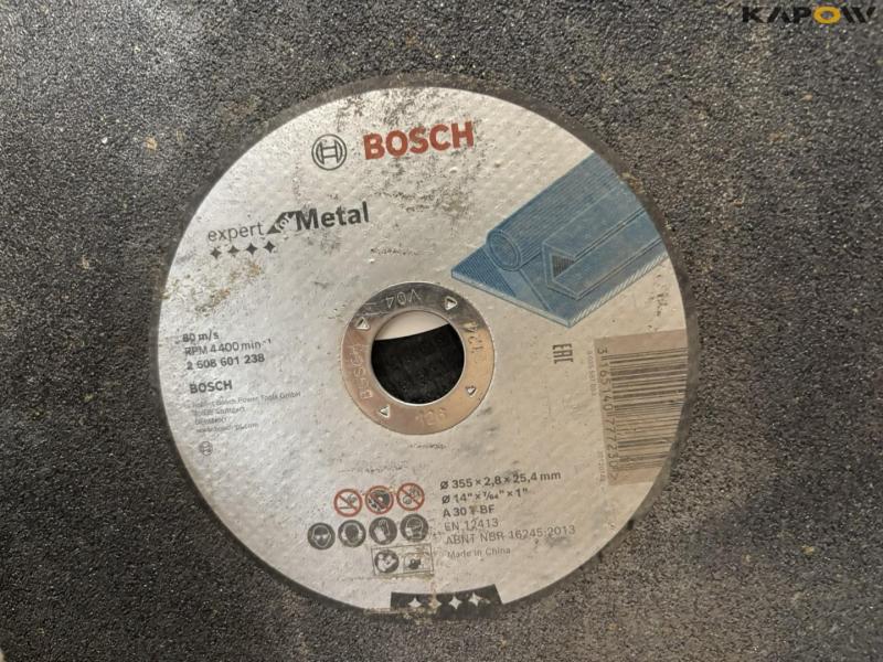 Various cutting discs 7