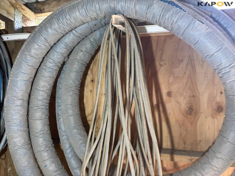 Various hoses 10