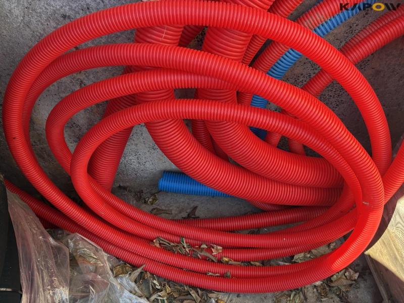 Various hoses 30