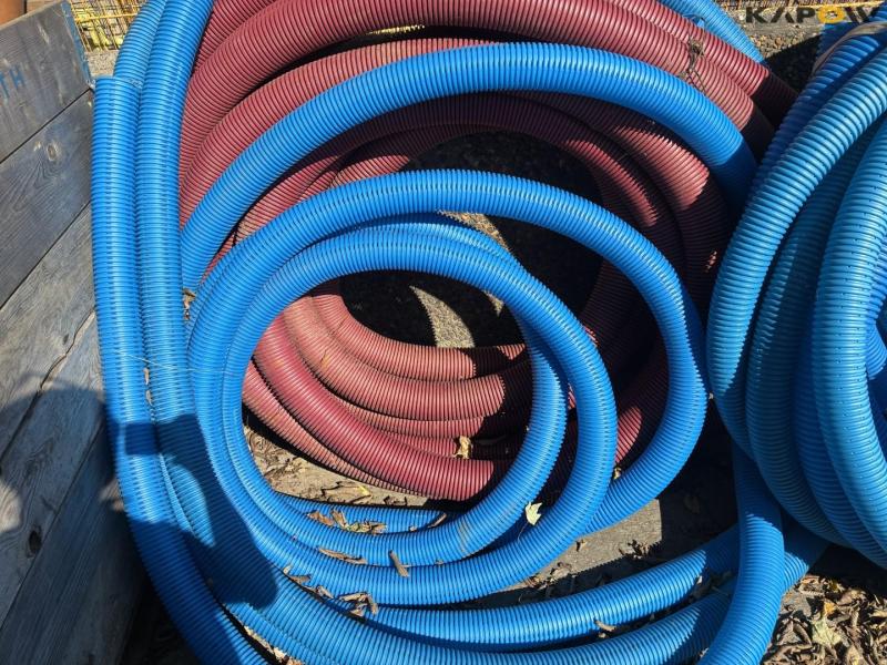 Various hoses 36