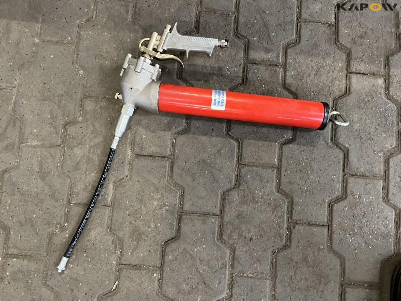 Miscellaneous workshop equipment 11