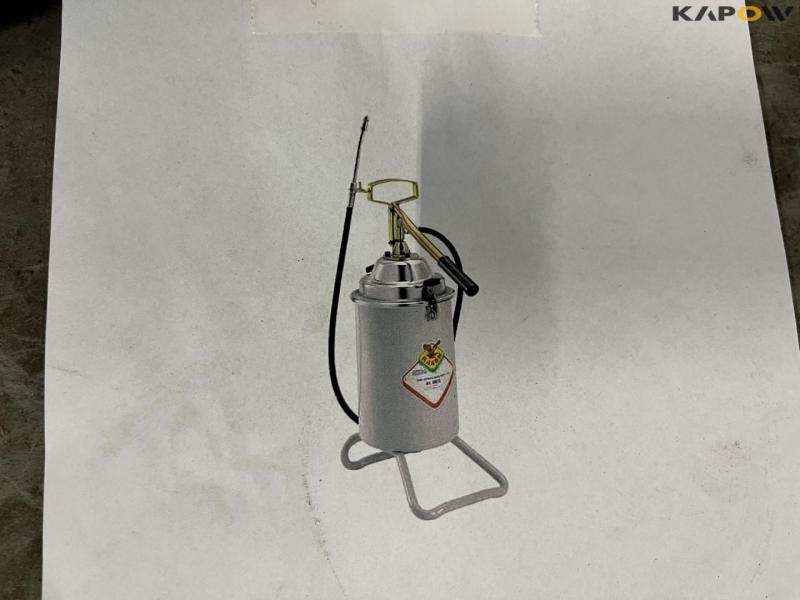 Miscellaneous workshop equipment 15