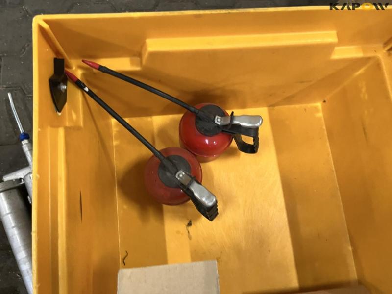 Miscellaneous workshop equipment 14