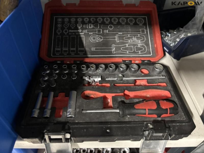 Miscellaneous tools 13