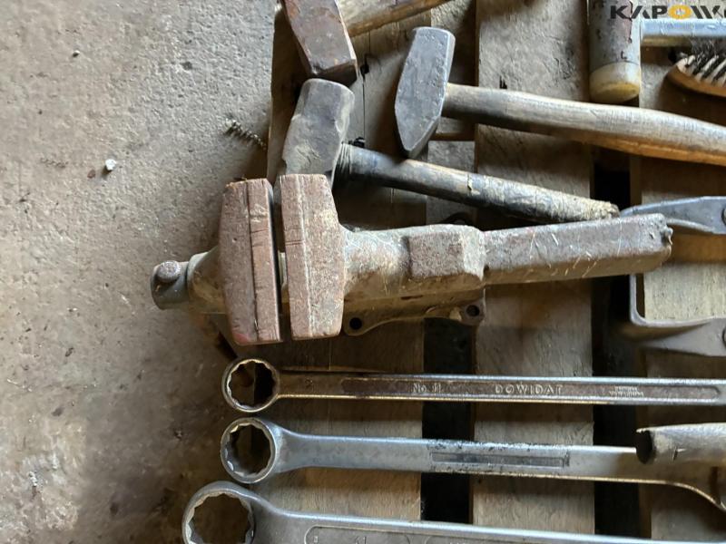 Miscellaneous tools 18