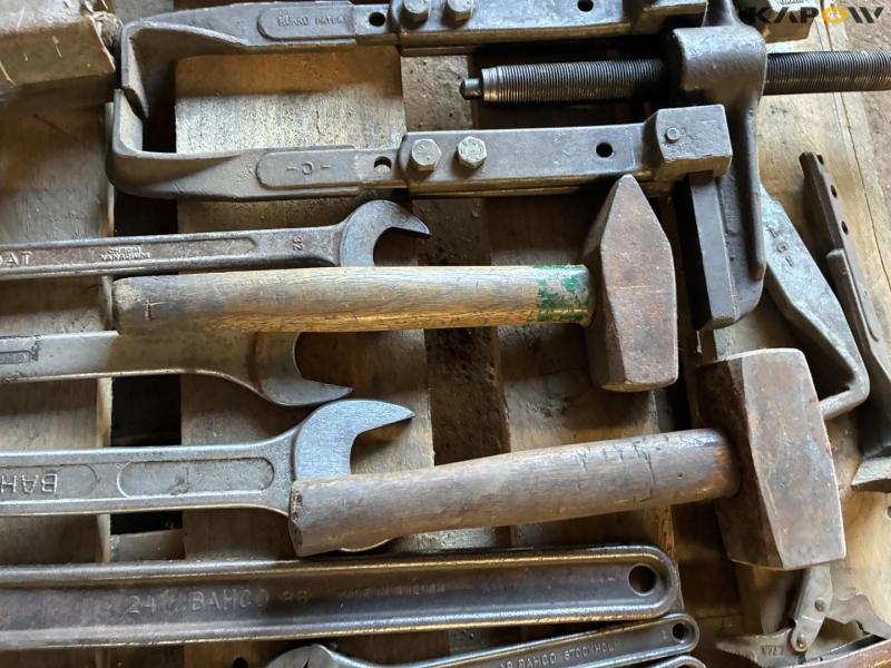 Miscellaneous tools 23