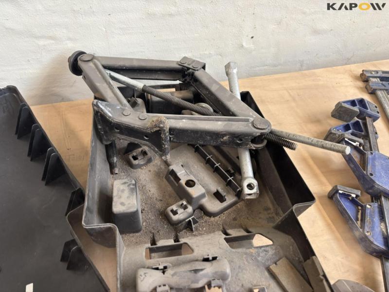 Miscellaneous tools 20